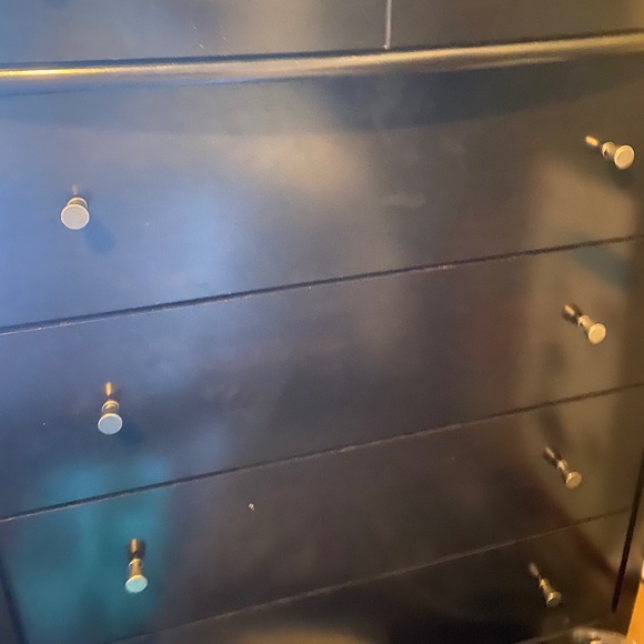 I bought a new bedroom set - Picture 2 of 4